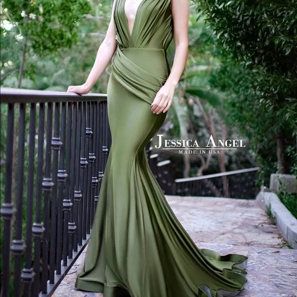 🔥🔥🔥BEAUTIFUL Jessica Angel Dress (like a New ) - Picture 5 of 5